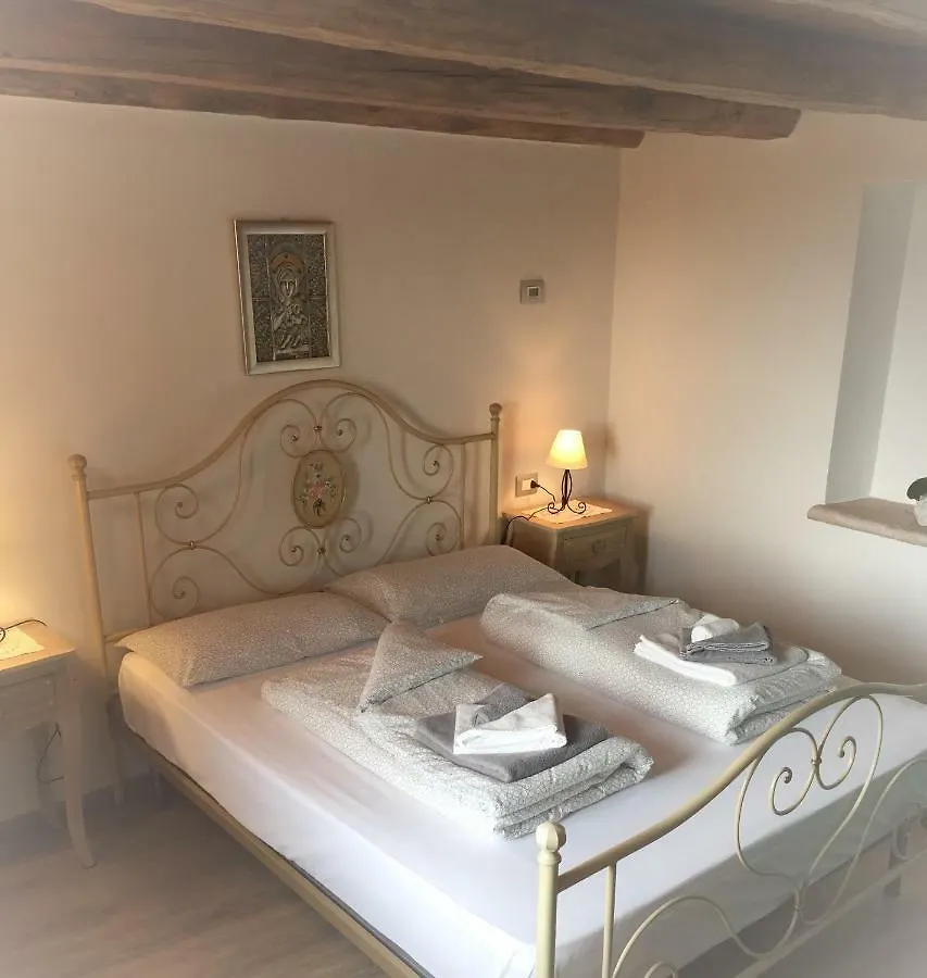 La Casa Nel Bosco Apartment Malcesine 0*,
