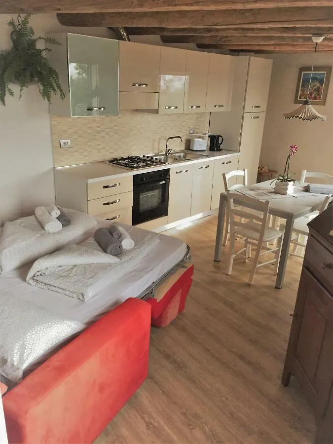 La Casa Nel Bosco Apartment Malcesine Italy