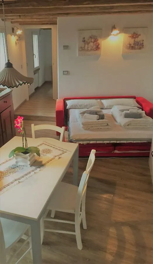 La Casa Nel Bosco Apartment Malcesine